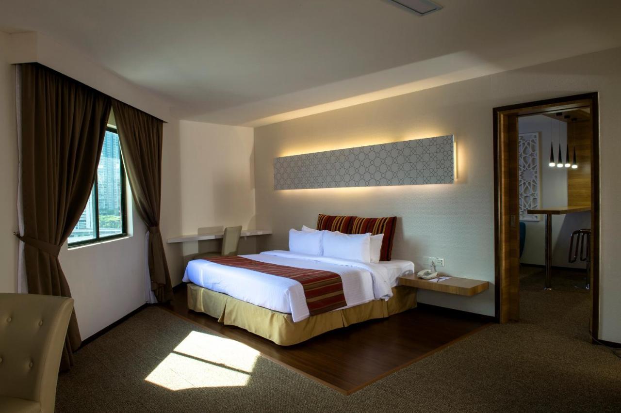 אמפאנג Grand Barakah Hotel מראה חיצוני תמונה