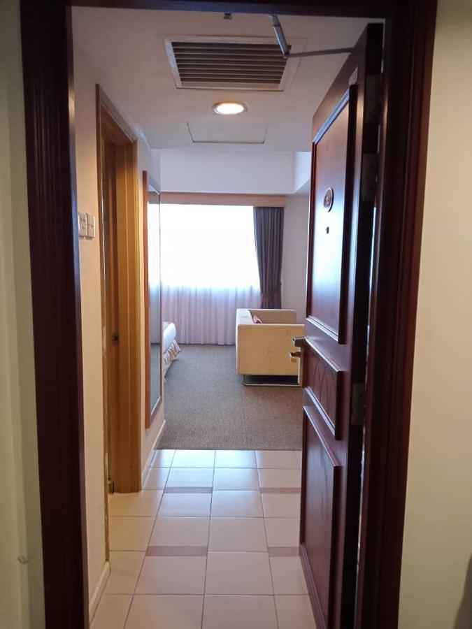 אמפאנג Grand Barakah Hotel מראה חיצוני תמונה
