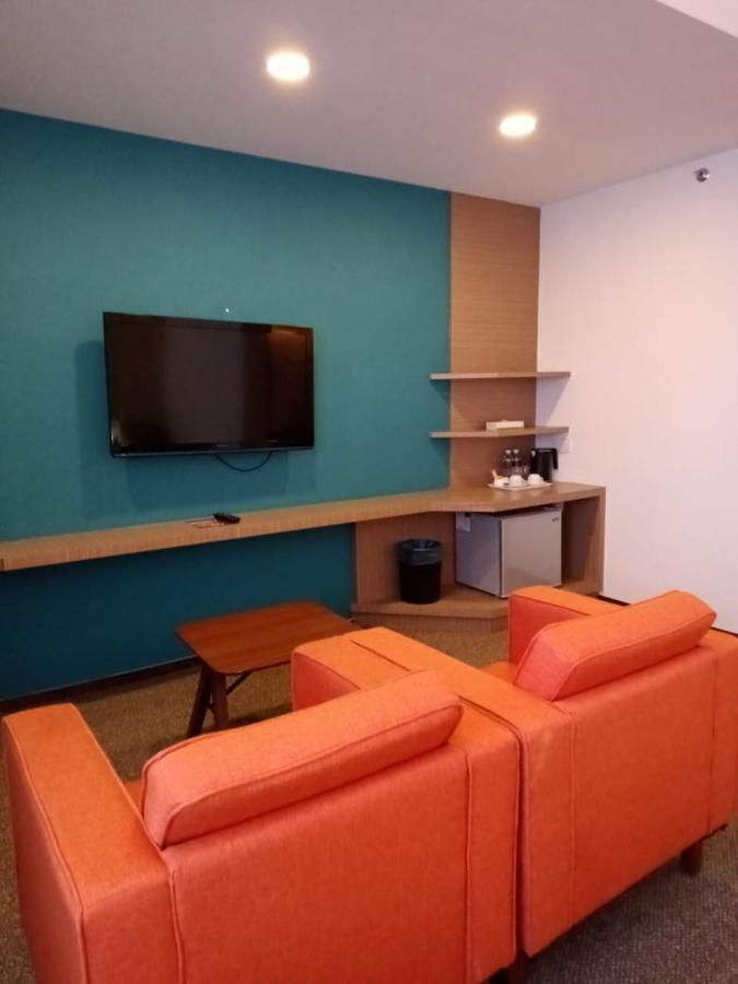 אמפאנג Grand Barakah Hotel מראה חיצוני תמונה