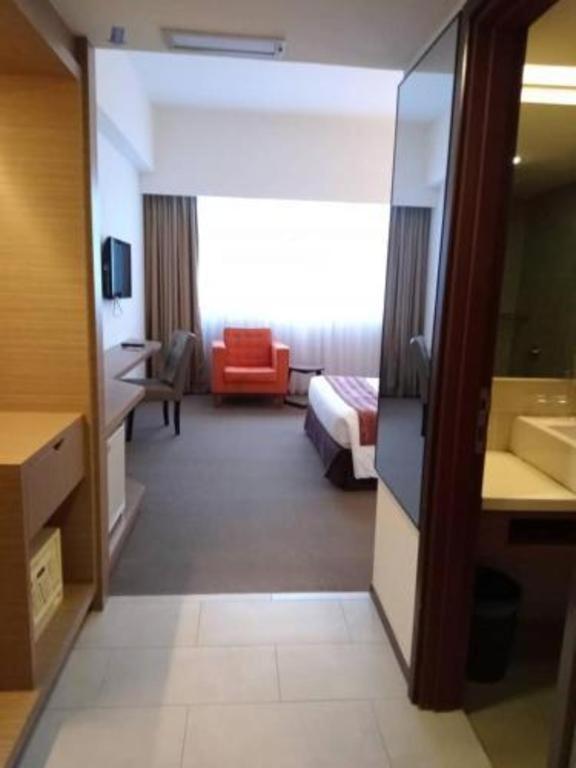 אמפאנג Grand Barakah Hotel מראה חיצוני תמונה